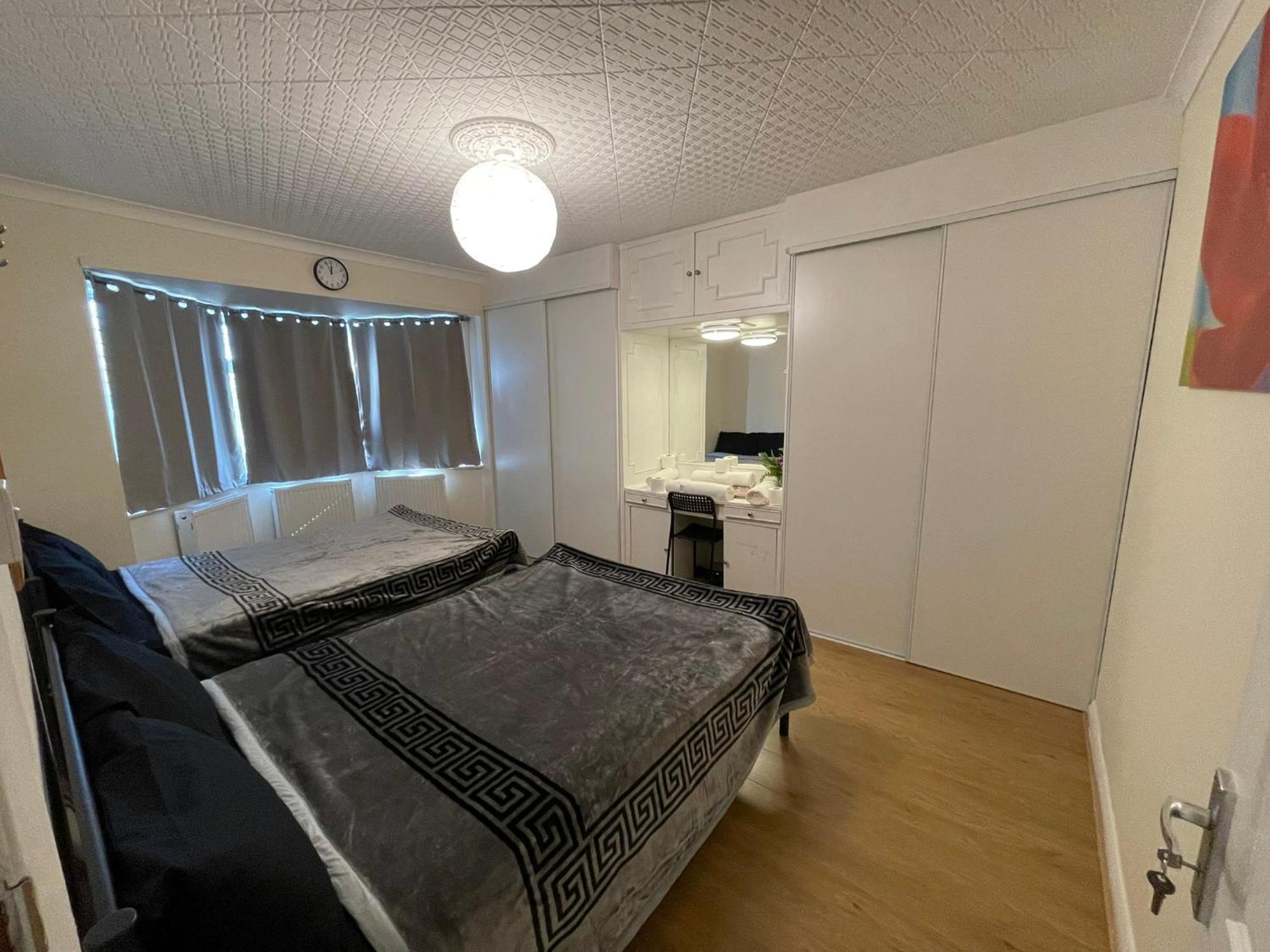Quarto em Acomodações Particulares Acton Main Line Londres